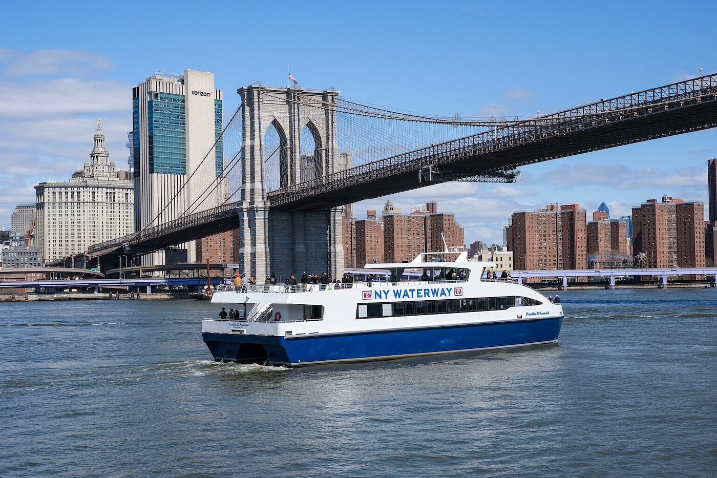 NYC Must-See Essentials Cruise (80min)
